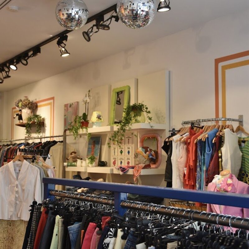 Réduction de 10% chez Absolu Vintage Fripe & Café à Caen - Réduc de Normandie - photo 2